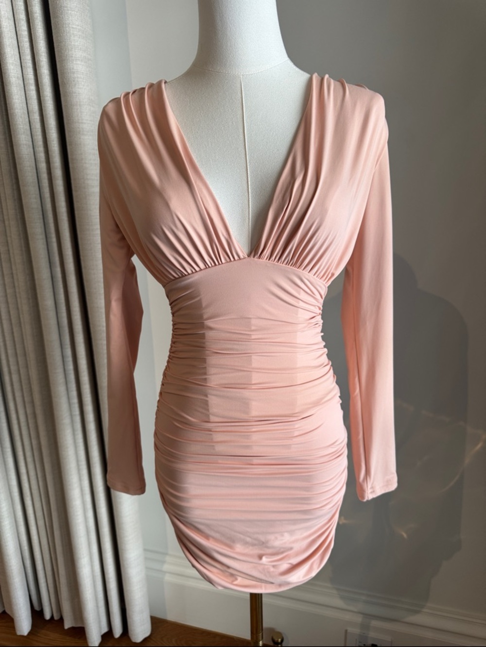 Ruched V-Neck Long Sleeve Bodycon Dress in Blush